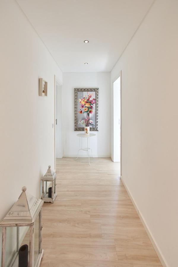 Os Reais - Apt In Front Of The Beach In Centeanes Carvoeiro  Extérieur photo